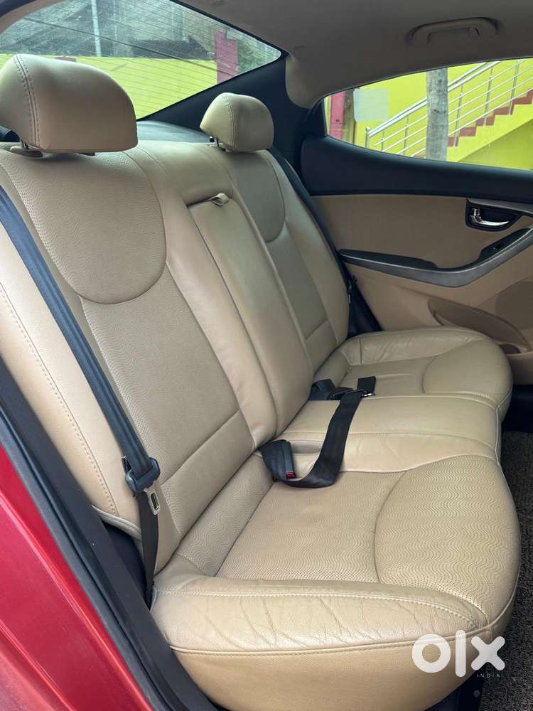 Hyundai Elantra 2.0 Sx Option, 2013, Petrol