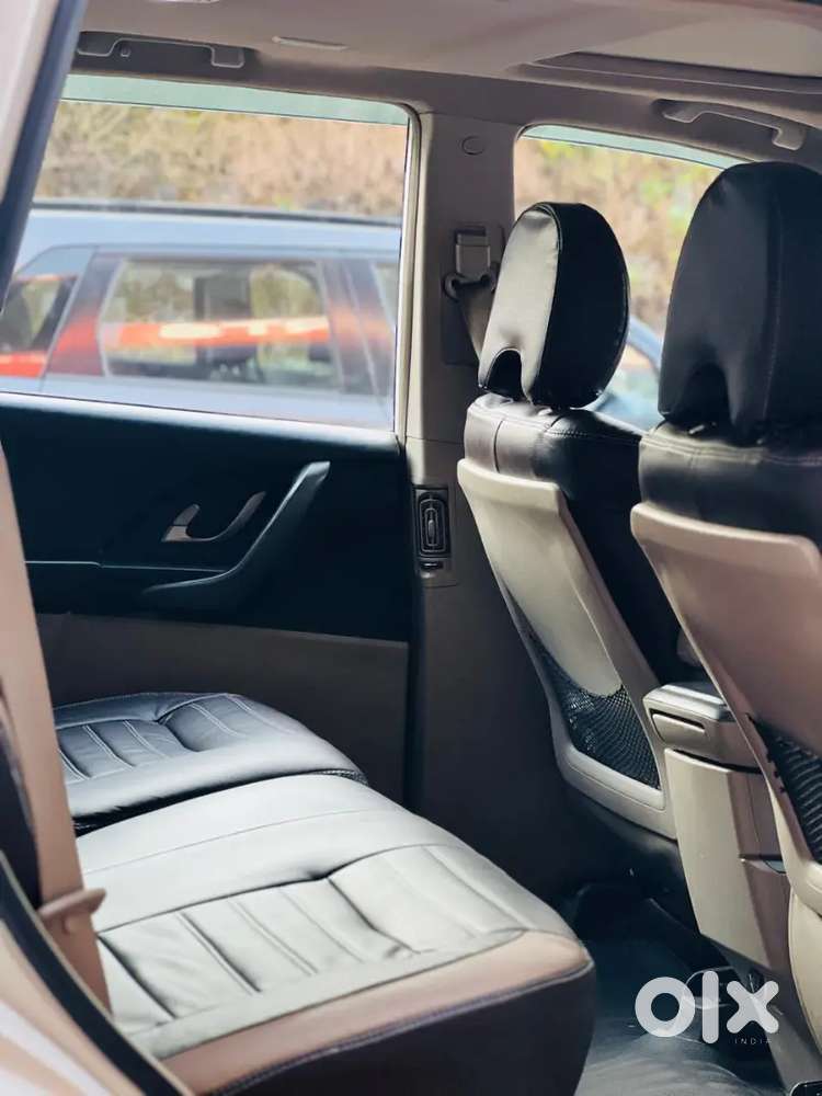 Mahindra Xuv500 2015