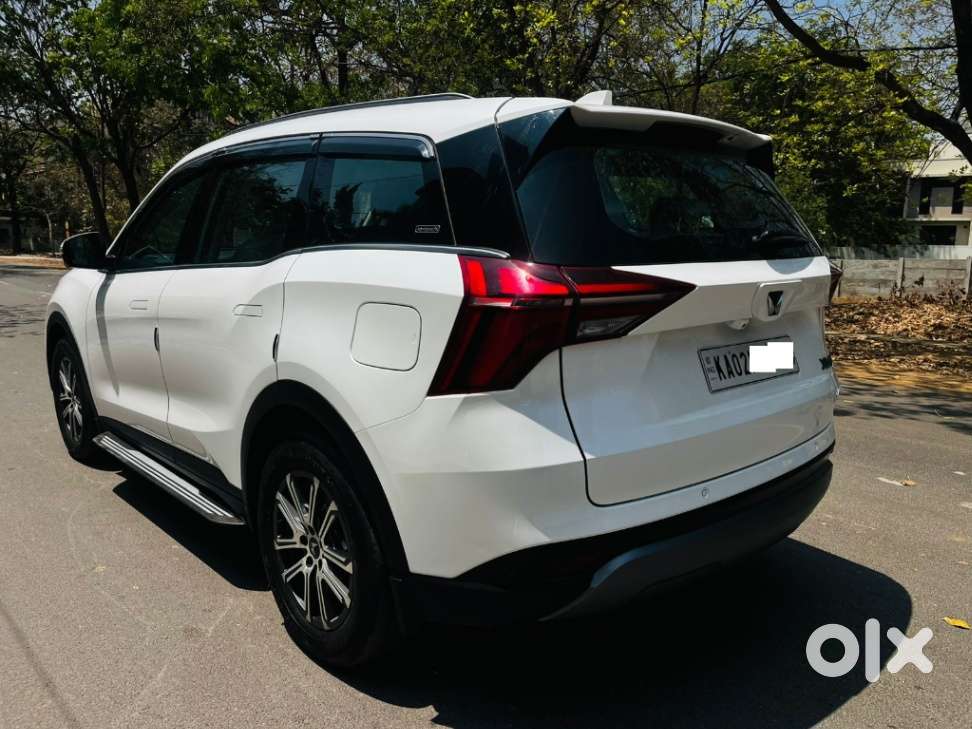 Mahindra Xuv700 2.2 Ax 7 Diesel At Luxury Pack Str Awd, 2023, Diesel