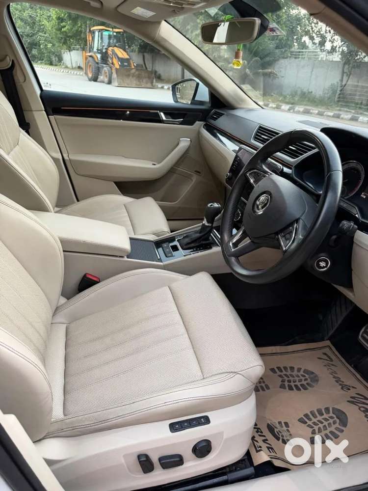 Skoda Superb 2.0 L&k Tsi At, 2020, Petrol