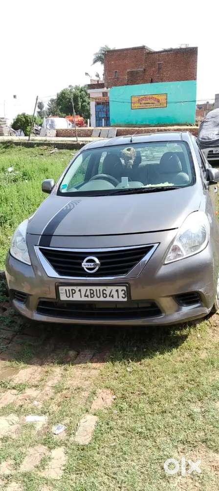 Nissan Sunny 2012