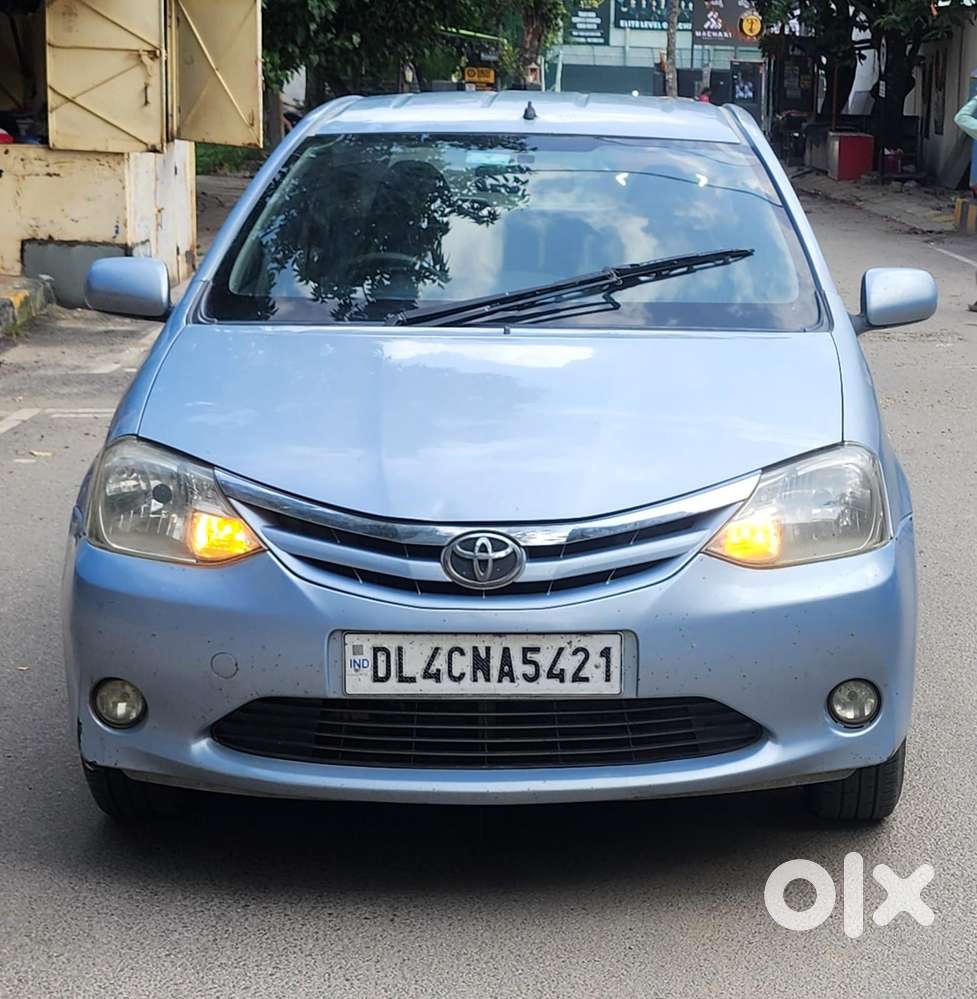 Toyota Etios V, 2011, Petrol