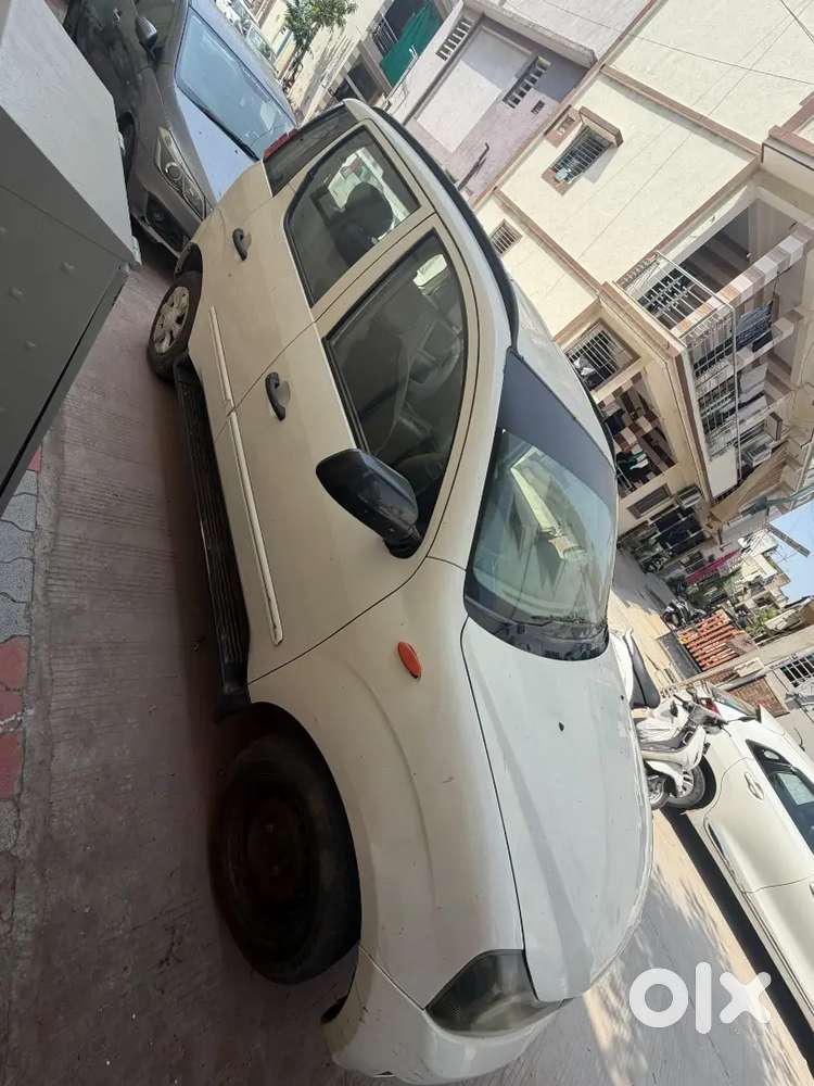 Mahindra Quanto 1.5 2012