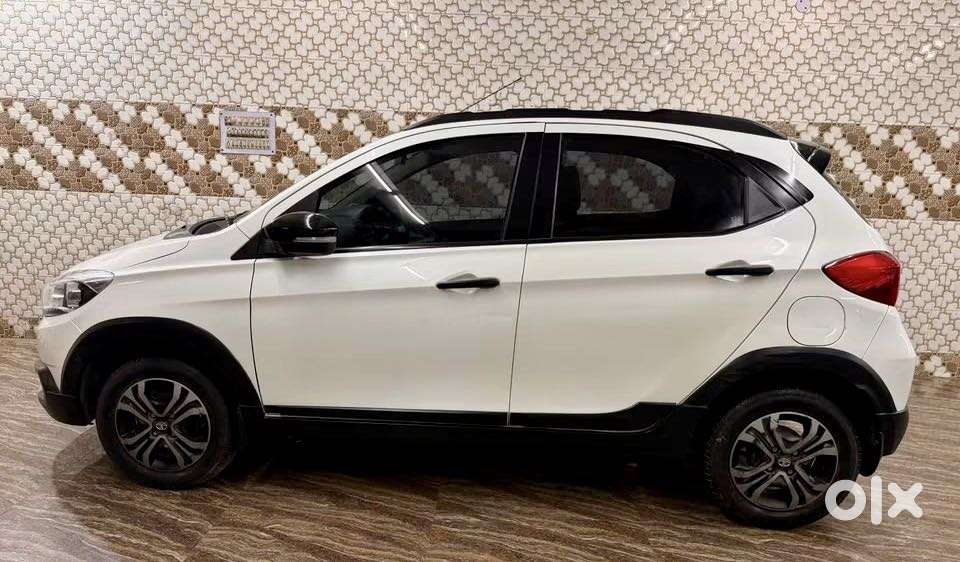 Tata Tiago Nrg 1.2 Xz Amt, 2019, Petrol