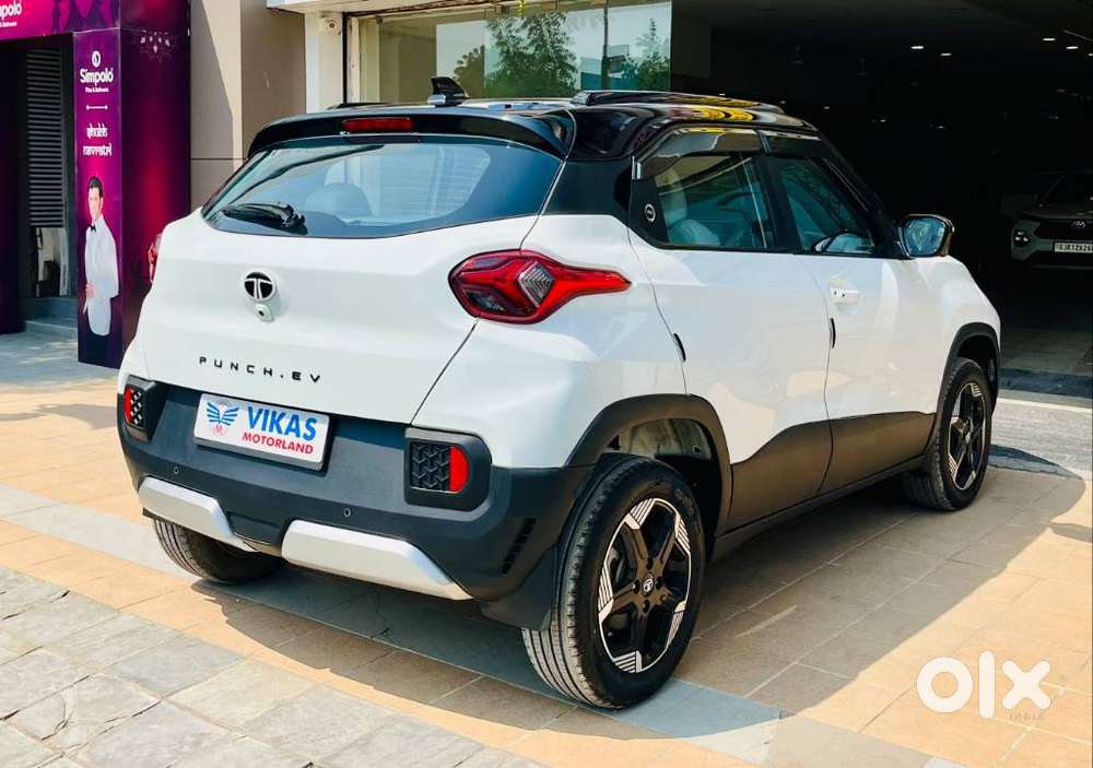 Tata Punch Ev Empowered Plus S Lr, 2024, Electric