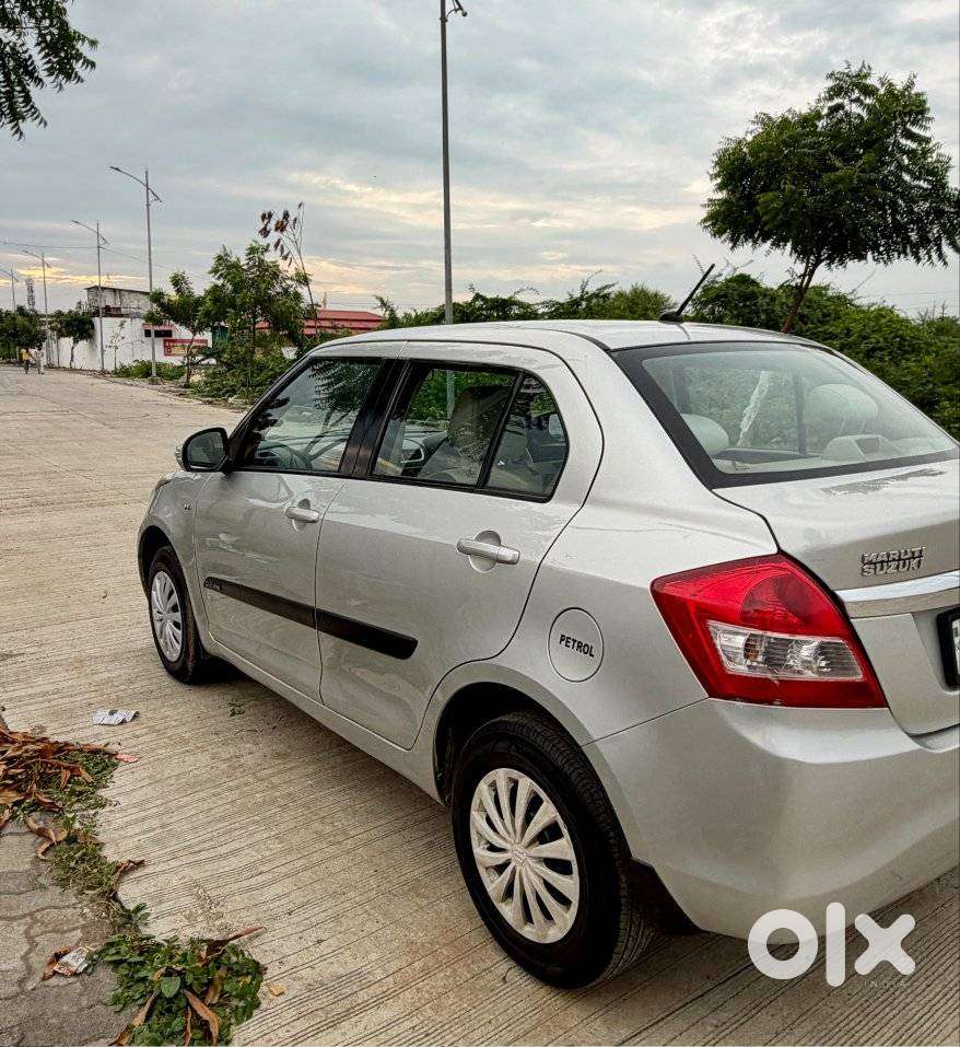 Maruti Suzuki Swift Dzire 1.2 Vxi Bsiv, 2015, Petrol