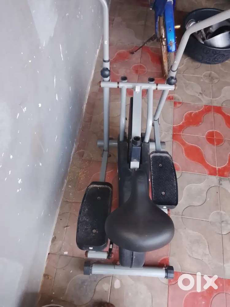 Thread mill - Gym & Fitness - 1824015916
