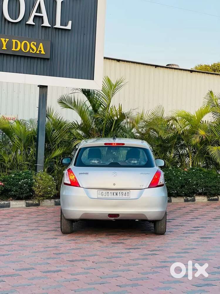 Maruti Suzuki Swift Vxi, 2012, Petrol
