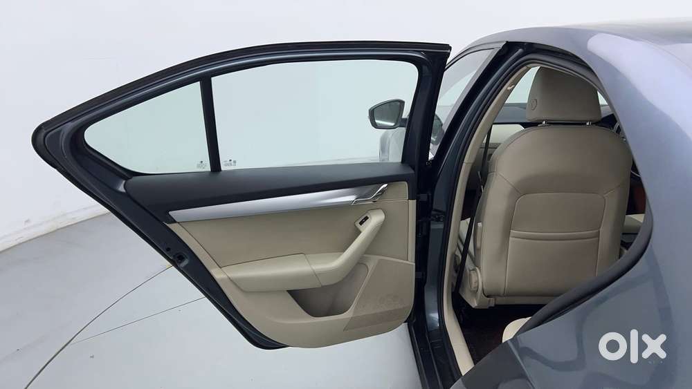 Skoda Octavia 1.8 Tsi Style At, 2017, Petrol
