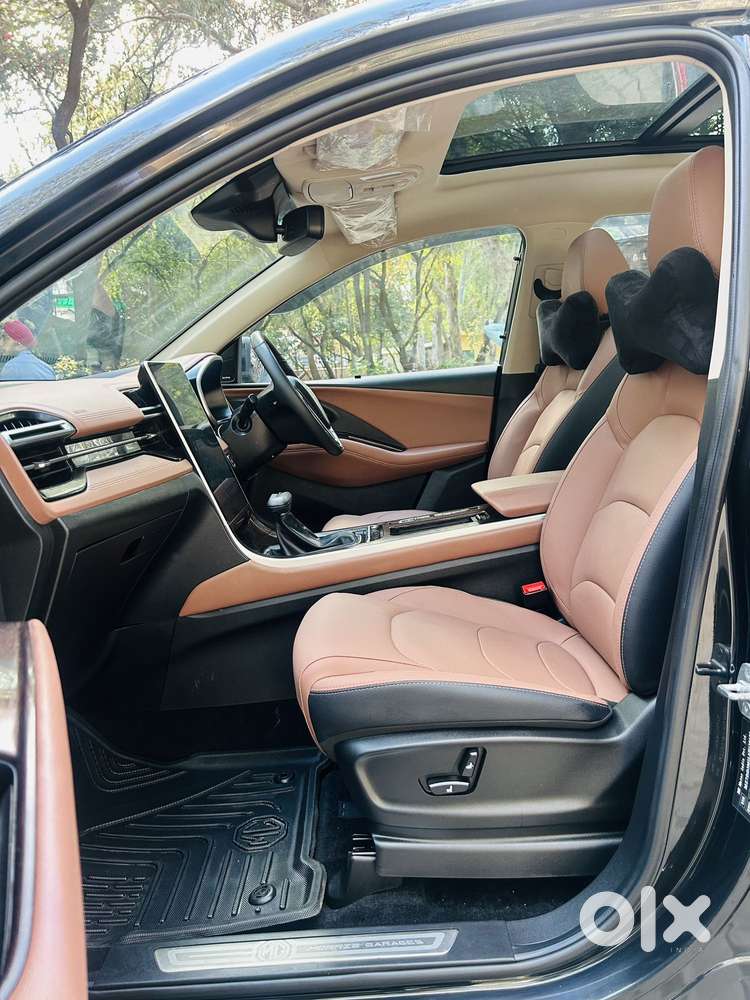 Mg Hector Plus Savvy Pro 1.5 Turbo Petrol Cvt 7 Str, 2024, Petrol