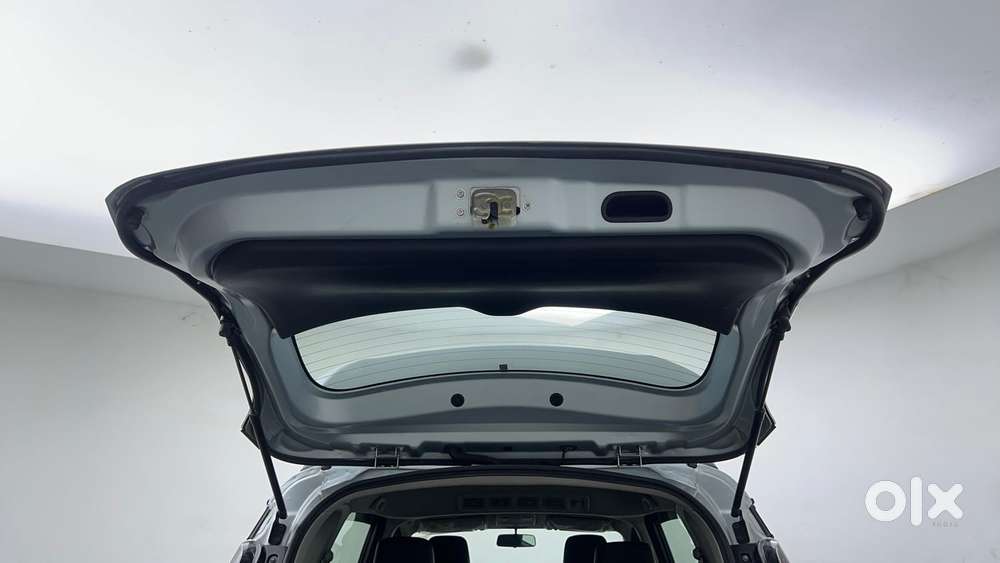 Maruti Suzuki Xl6 1.5 Alpha Plus At, 2022, Petrol