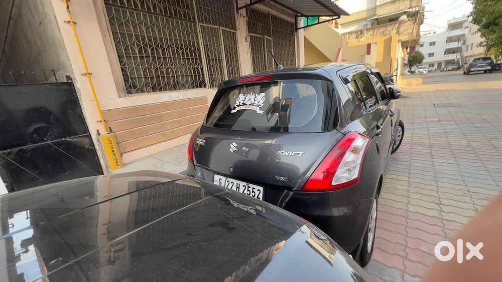 Maruti Suzuki Swift 2017 Petrol 150000 Km Driven