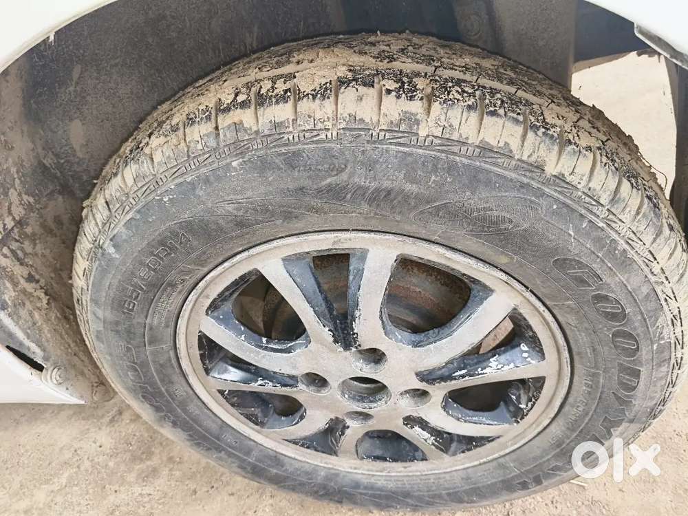 Maruti Suzuki Dzire 2012