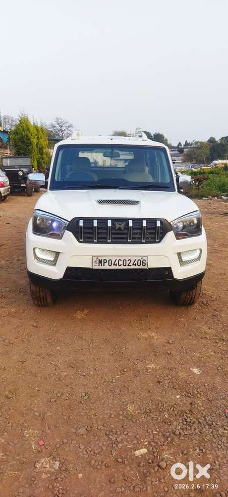 Mahindra Scorpio S4, 2016, Diesel