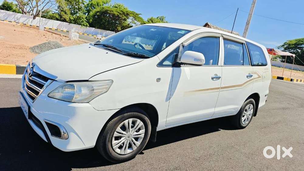 Toyota Innova 2.5 G (diesel) 8 Seater, 2016, Diesel