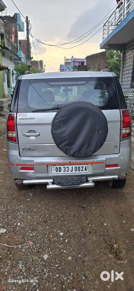 Mahindra Tuv 300 2016