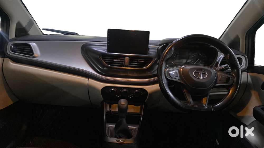 Tata Altroz Xe Petrol, 2022, Petrol