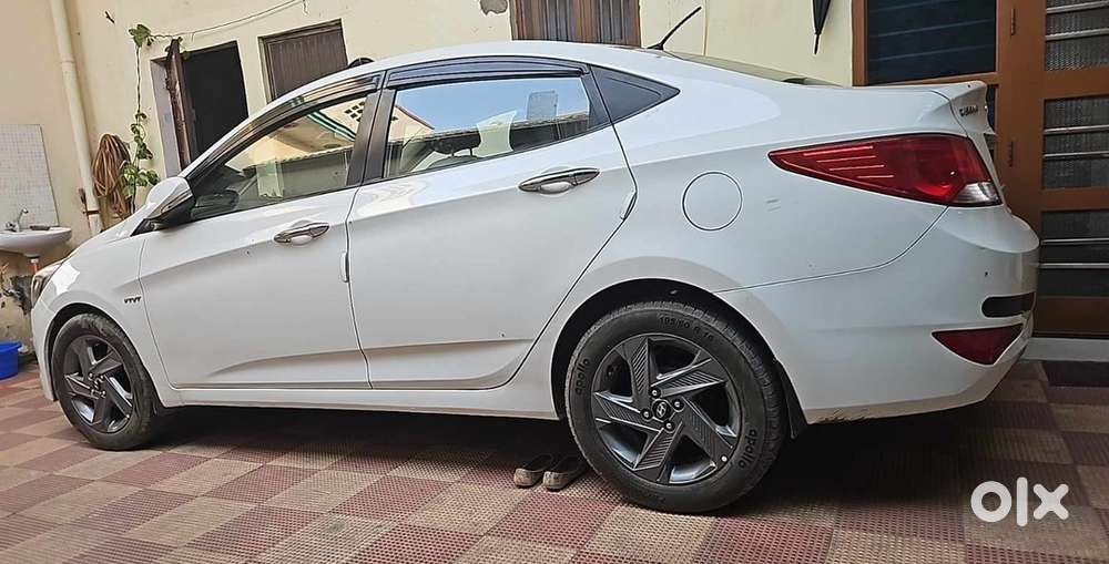 Hyundai Verna 2017 Model Well Maintained