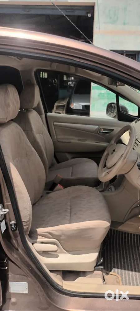 2012 Maruti Suzuki Ertiga. Company Service.. 4 New Apollo Tyresl