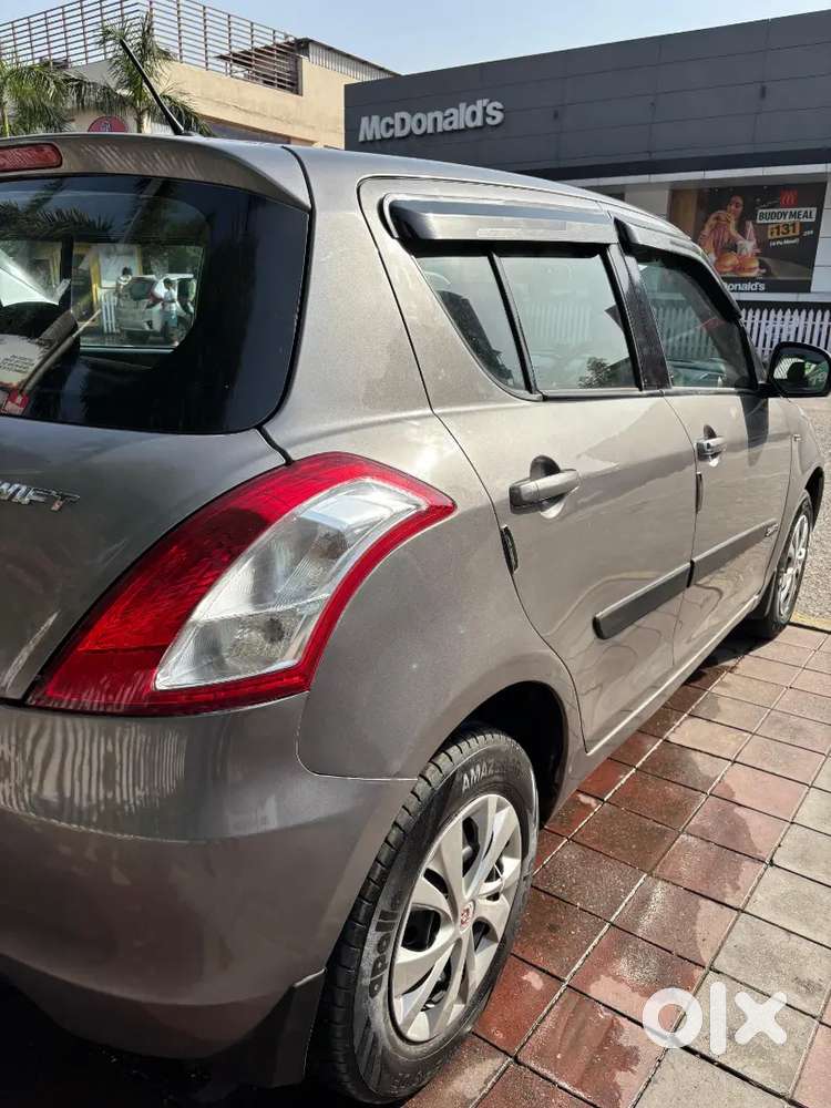 Maruti Suzuki Swift 2016 Diesel 84500 Km Driven