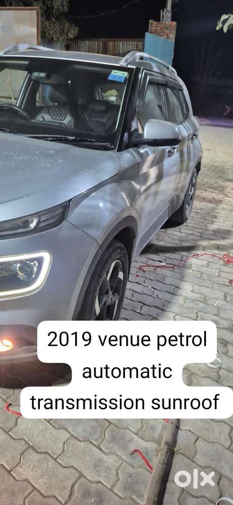 Hyundai Venue Sx(o) 1.0 Turbo Dct Knight Edition Dual Tone, 2019, Pe..