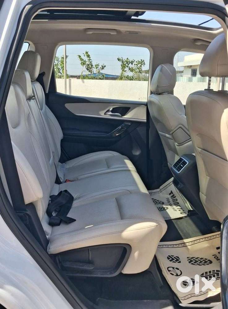 Mahindra Xuv700 2.2 Ax 7 Diesel At Str, 2023, Diesel