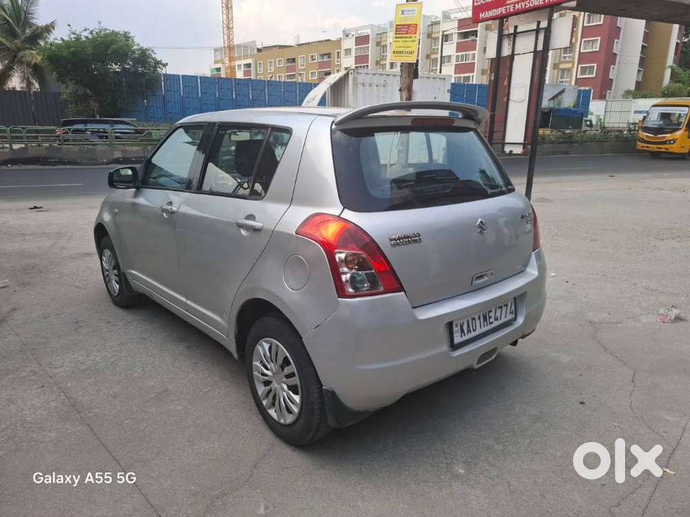 Maruti Suzuki Swift Vxi 1.2 Abs Bs-iv, 2009, Petrol