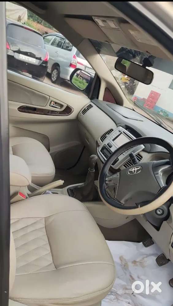 Toyota Innova 2012 Diesel 234000 Km Driven