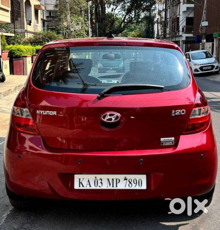 Hyundai I20 2009-2011 Asta, 2011, Petrol