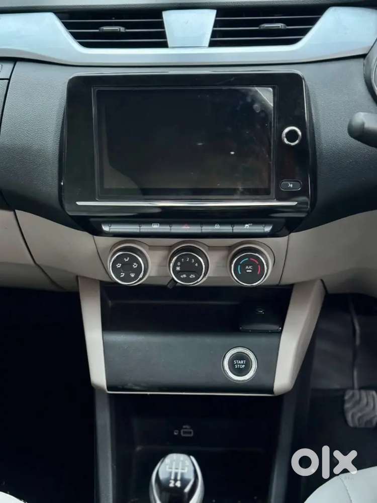 Renault Triber 1.0 Rxz 2023 Model