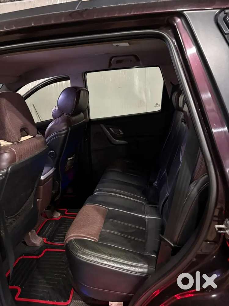 Mahindra Xuv500 2015