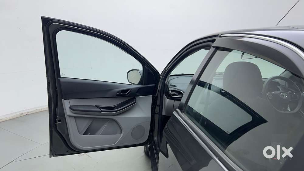 Tata Tiago 1.2 Revotron Xta, 2023, Petrol