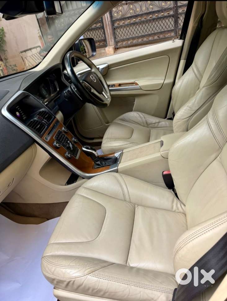 Volvo Xc60 D5 Awd Automatic, 2015, Diesel