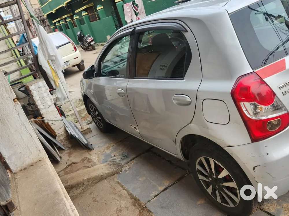 Toyota Etios Liva 2012 Diesel 100000 Km Driven