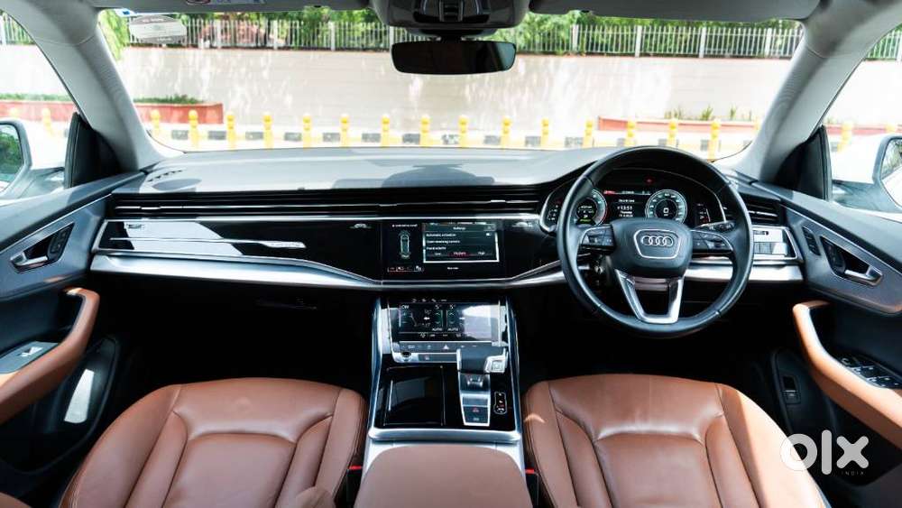 Audi Q8 3.0 Celebration Edition, 2022, Petrol