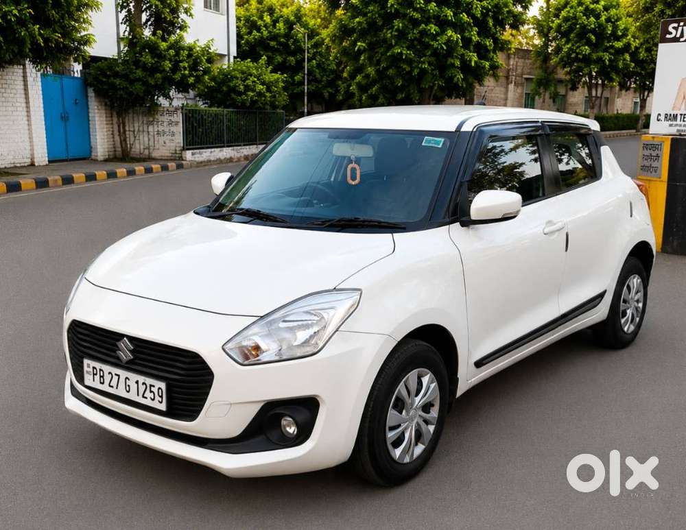 Maruti Suzuki Swift Vxi + Manual, 2021, Petrol