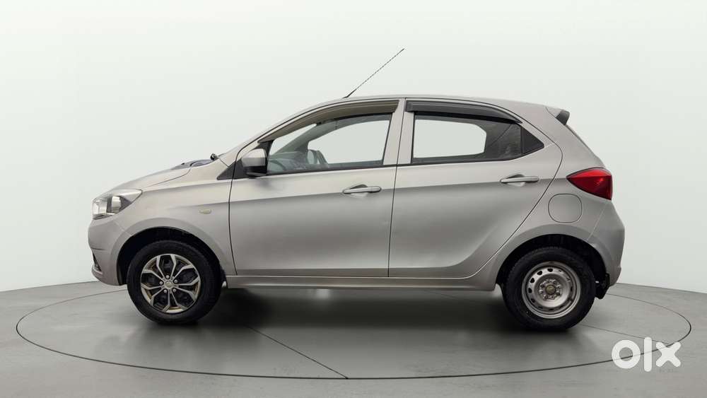 Tata Tiago 1.2 Revotron Xt, 2017, Petrol