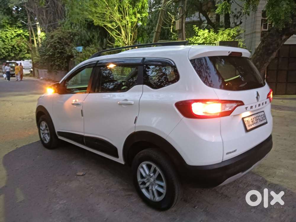 Renault Triber Rxt, 2023, Petrol