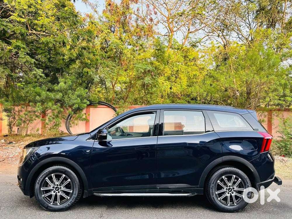 Mahindra Xuv700 2.0 Ax 7 Petrol At Luxury Pack Str, 2024, Petrol