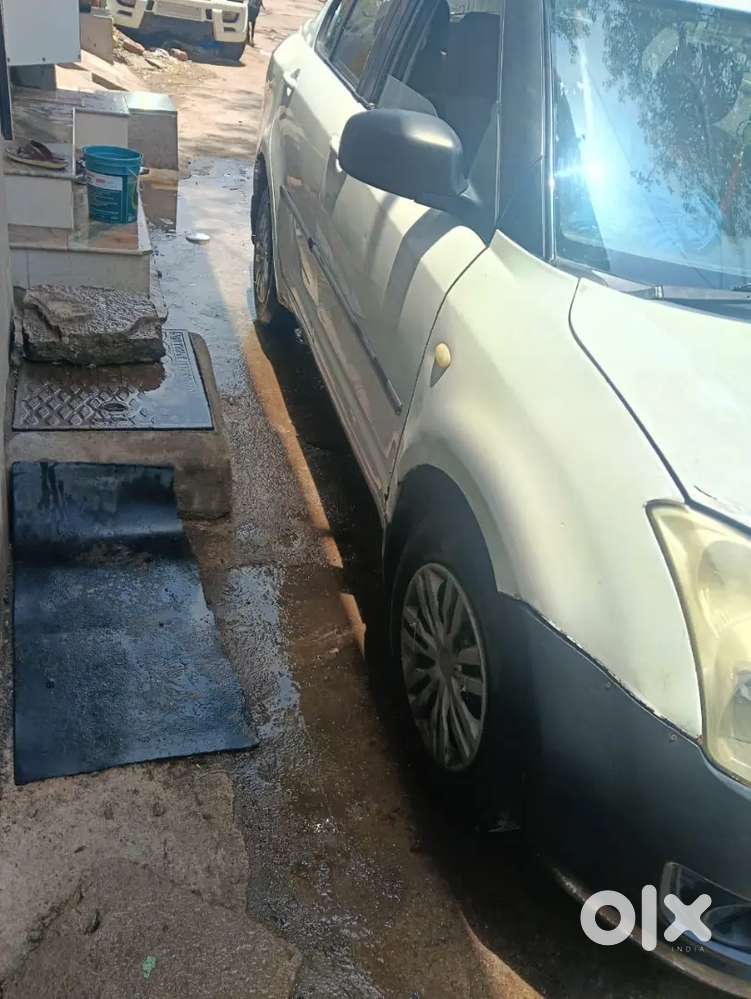 Maruti Suzuki Swift Dzire 2011 Model Year Car