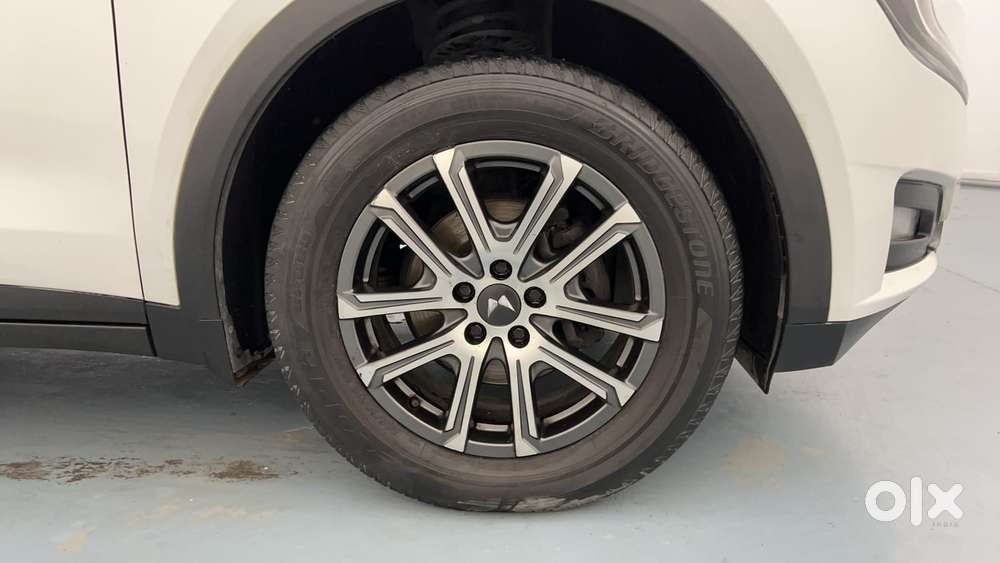 Mahindra Xuv700 2.2 Ax 7 Diesel Mt Str, 2023, Diesel