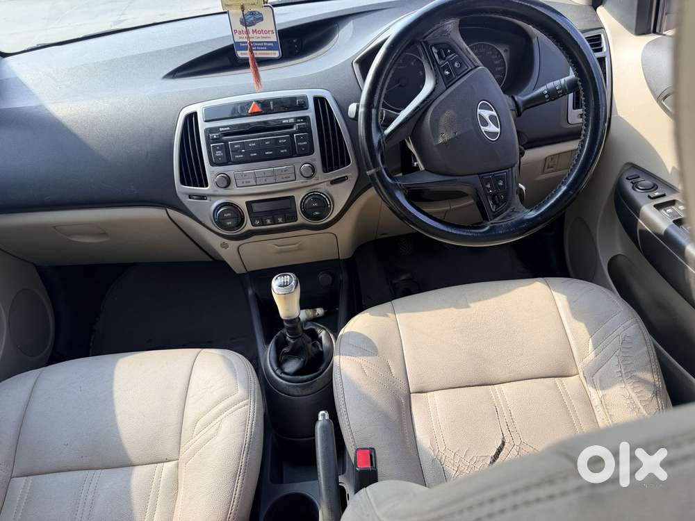 Hyundai I20 Sportz 1.4 Crdi 6 Speed Bs-iv, 2014, Diesel