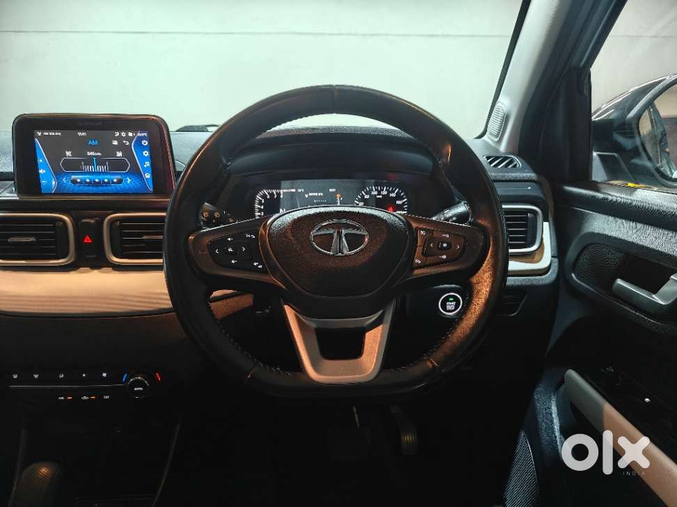 Tata Punch 1.2 Revotron Creative Amt Dual Tone, 2022, Petrol