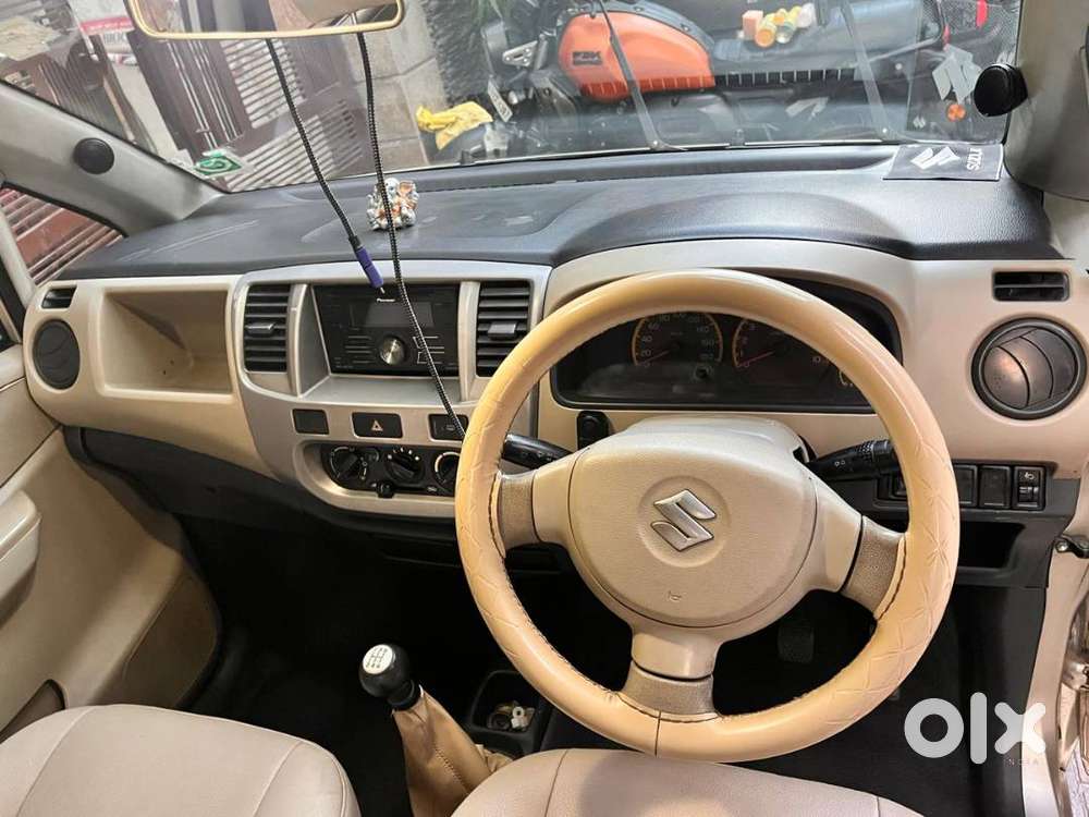 Alloy Wheel,system, Center Locking,power Window,power Steering,