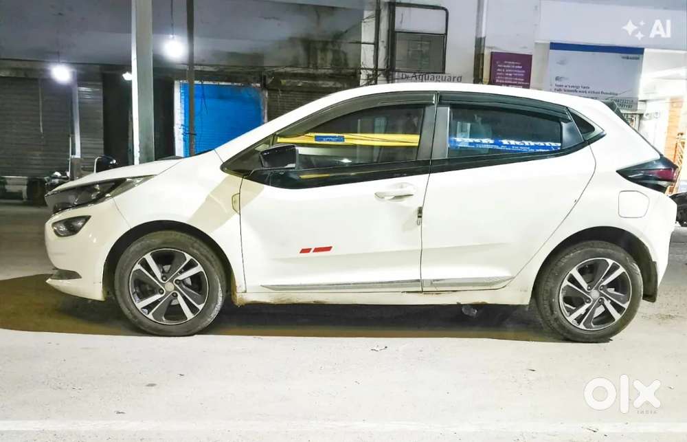 Tata Altroz Xz, 2020, Petrol