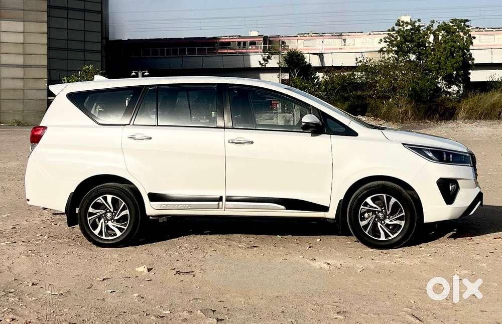 Toyota Innova Crysta [2020-ongoing] 2.7 Vx 7 Str, 2022, Petrol