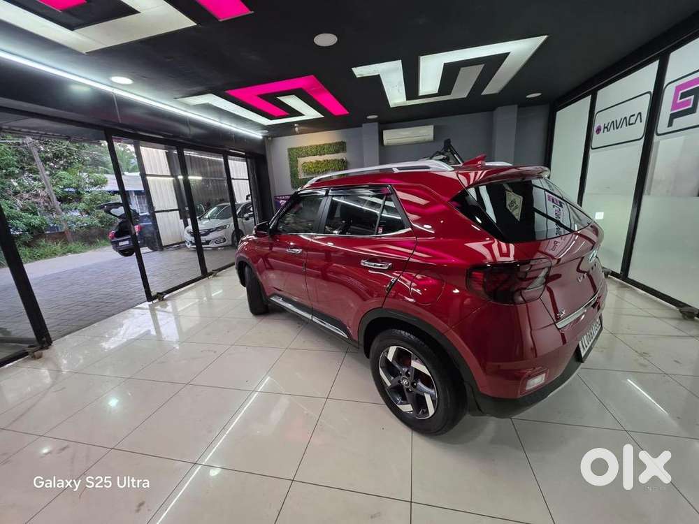 Hyundai Venue Sx Plus Dct Turbo 2021 Petrol Well Maintained