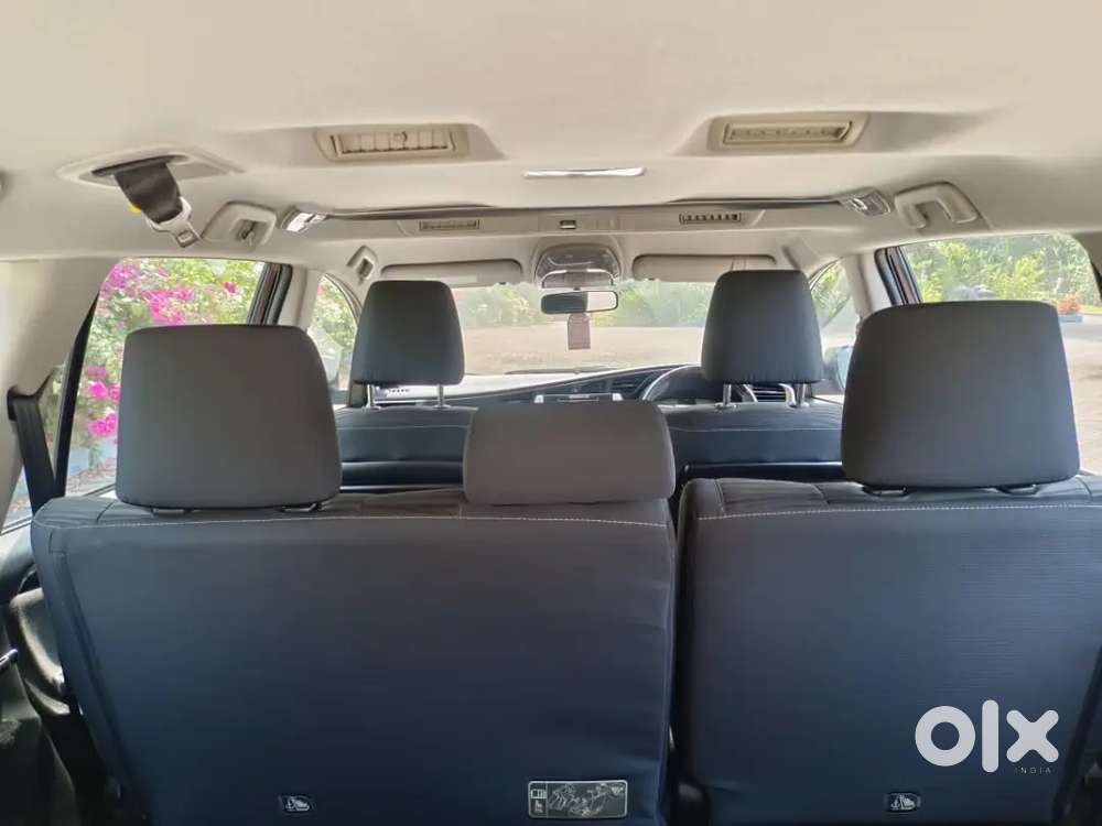 Toyota Innova Crysta 2017 Diesel Well Maintained