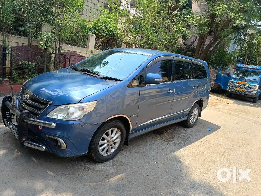 Innova 2.5 Z Top Model 2014 Showroom Condition 2 Key's Fully Loaded