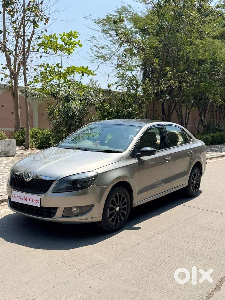 Skoda Rapid 1.6 Mpi At Ambition, 2015, Petrol